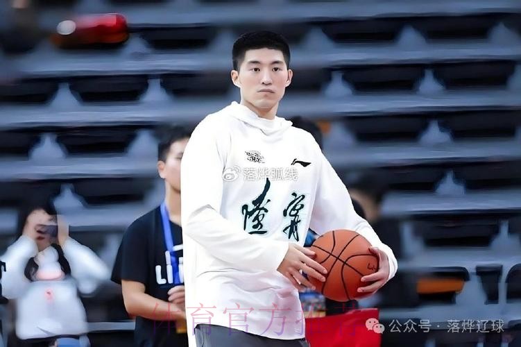 赵率舟强硬上篮打进,还剩3分钟吉林落后山东10分 赵率舟强硬上篮打进,还剩3分钟吉林落后山东10分